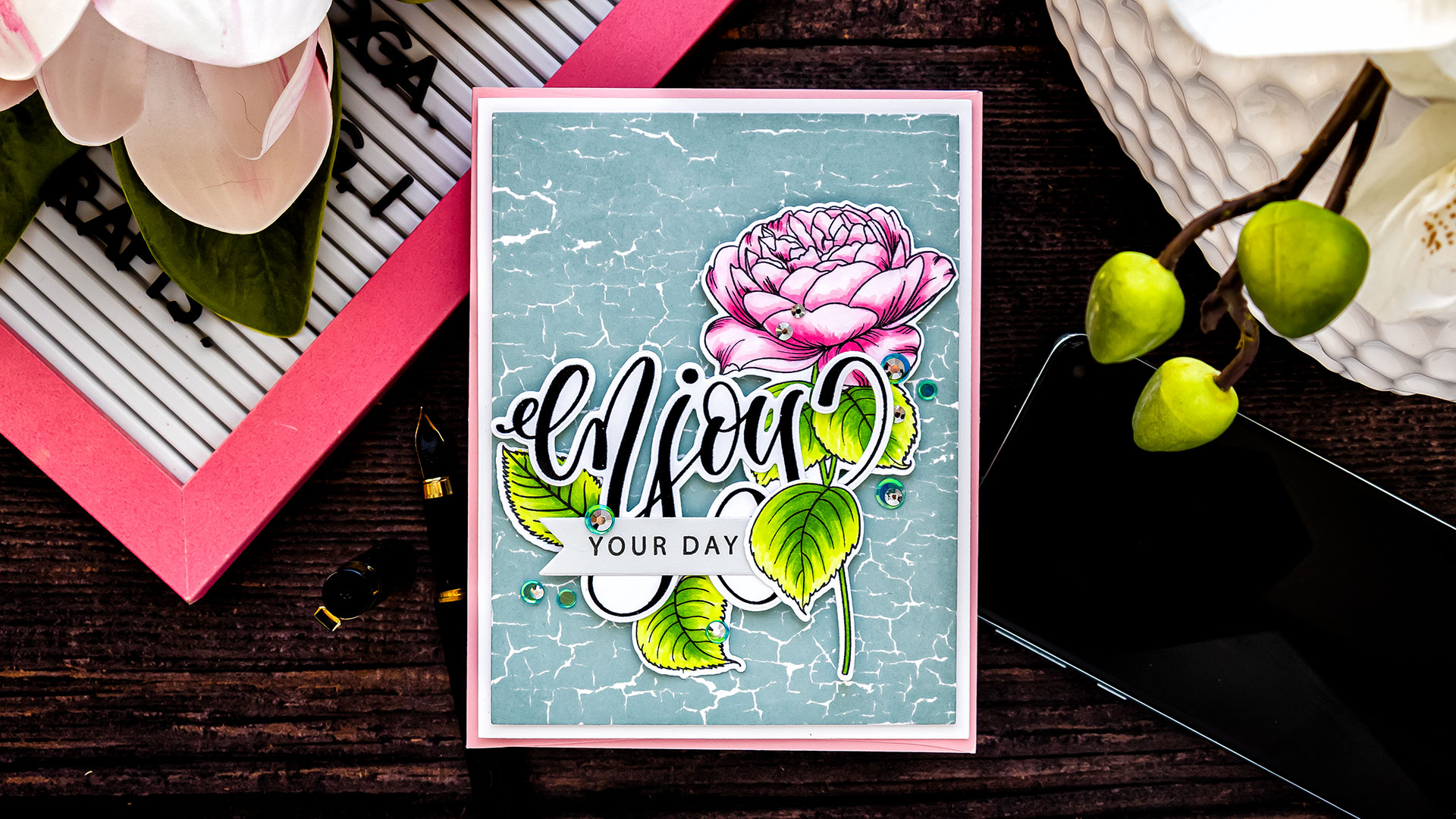 Simon Says Stamp | Let's Connect Release Inspiration - Enjoy Your Day Card featuring SSS102158 Reverse Crackle Background, SSS202175 Summer Roses #cardmaking #simonsaysstamp #SSSendACard #SSSUnitedWeCraft